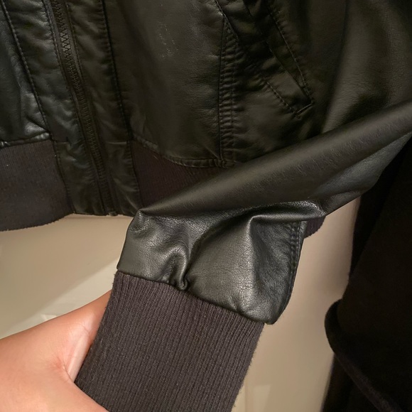 Leather Jacket - Picture 2 of 7